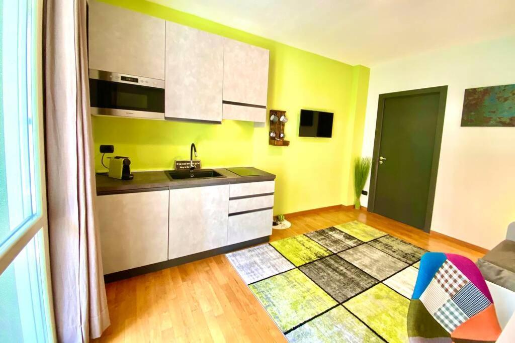 Spa Tiny Love Apartment Close To Milan-Como-Malpensa Saronno Exterior foto