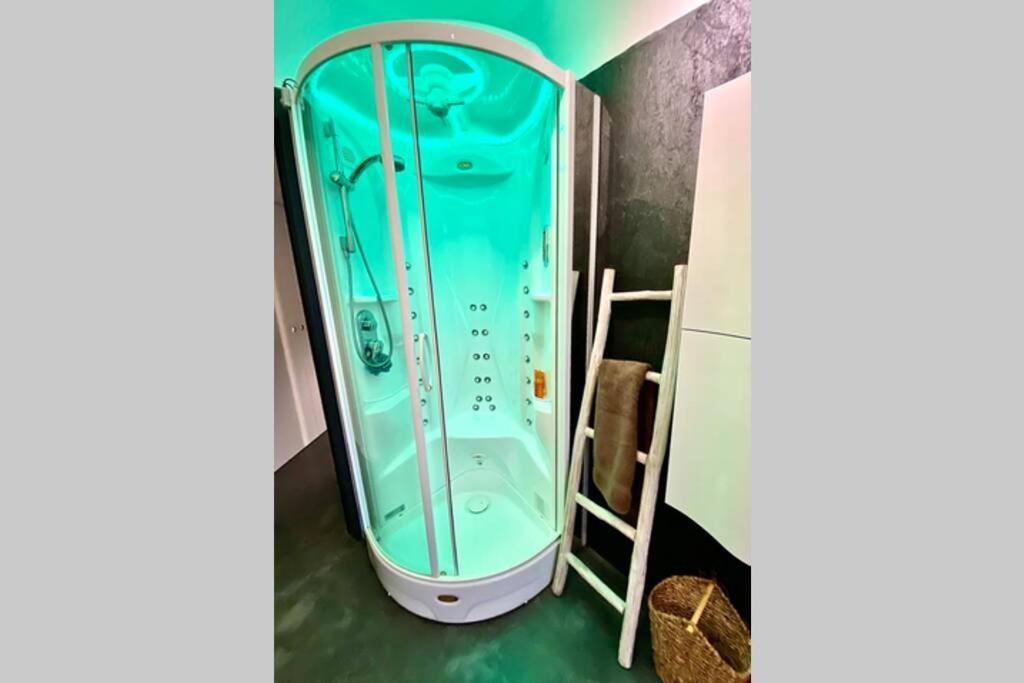 Spa Tiny Love Apartment Close To Milan-Como-Malpensa Saronno Exterior foto